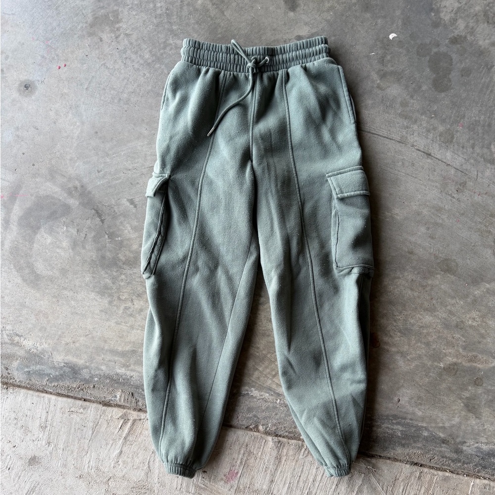Women’s Green Cargo Pants
